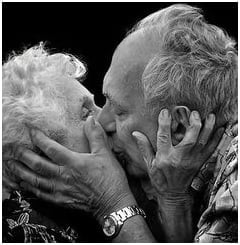 kisses-Jun-20-2022-11-16-44-49-AM